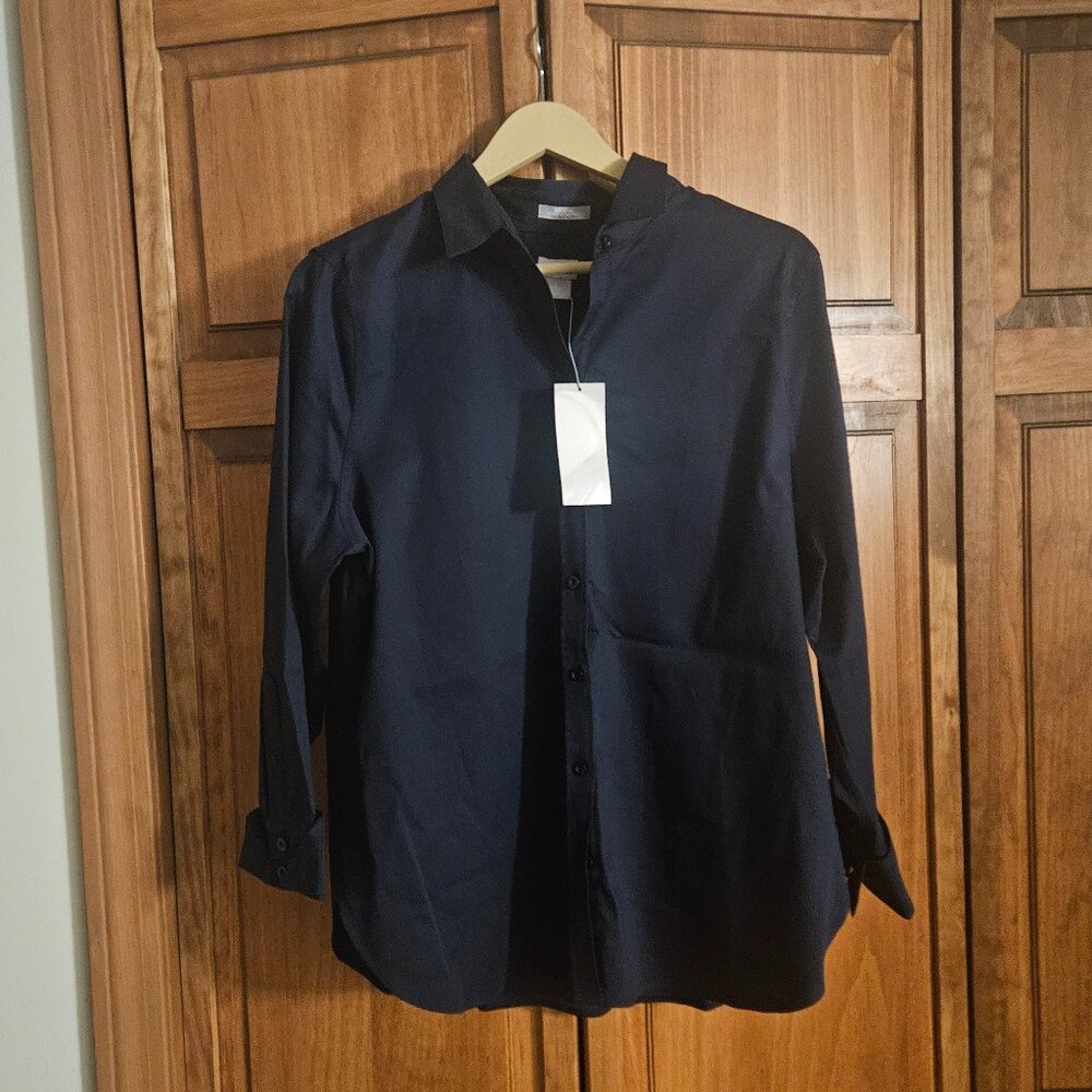 NWT Chico's 2 no iron stretch 3/4 shirt classic navy size 2